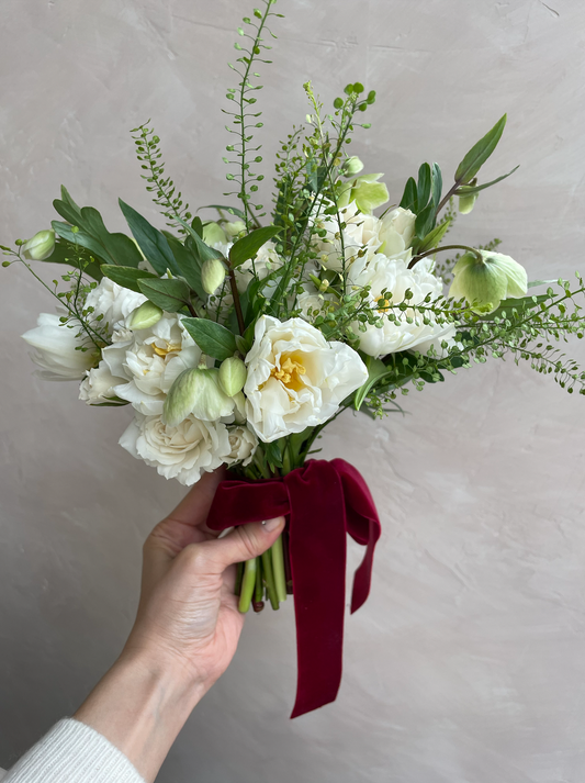 How to Choose the Perfect Wedding Florist: A Guide to Salt Floral